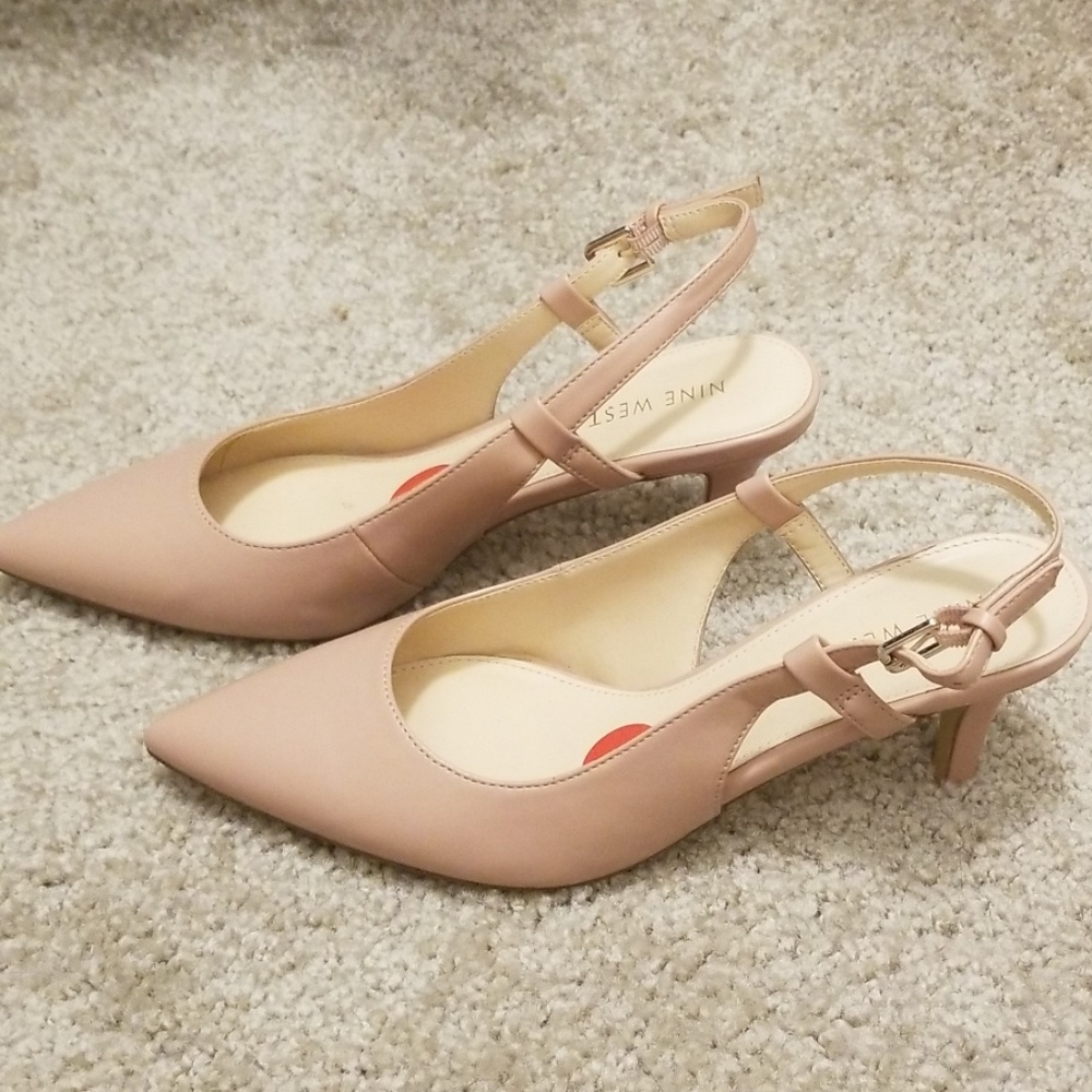 Nine West - Picture 4 of 7